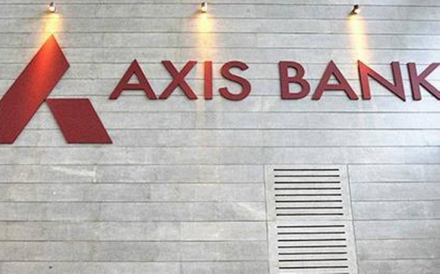Axis Bank Launches 'Sampann' Premium Banking Services – News Experts